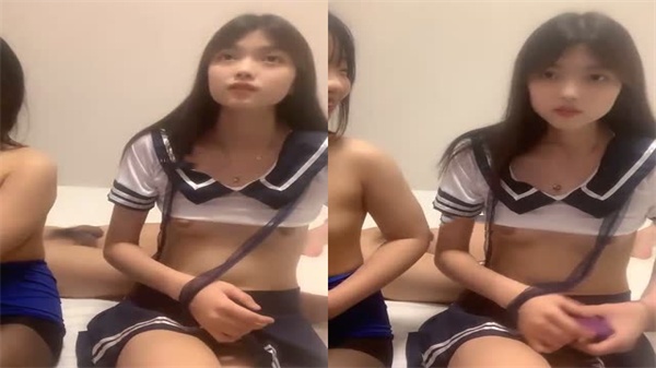 装纯甜美妹子带闺蜜口交伺候纹身猛男，上位骑乘激情操弄