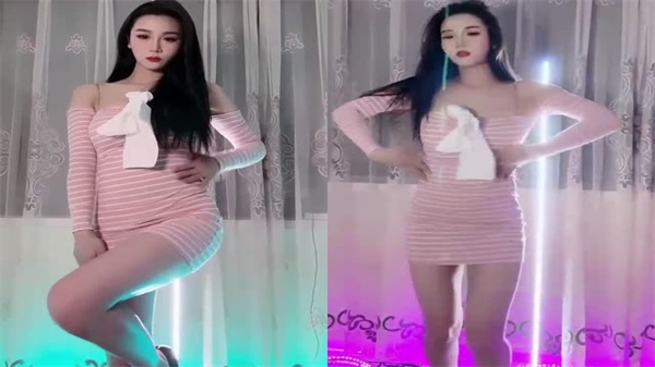 斗鱼辣条女神11月专属福利：土豪定制千元情趣内衣抖臀诱惑秀！